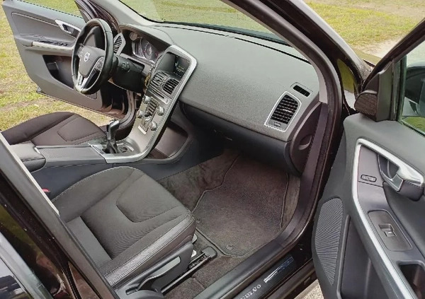 Volvo XC 60 cena 58000 przebieg: 244000, rok produkcji 2015 z Rzgów małe 37